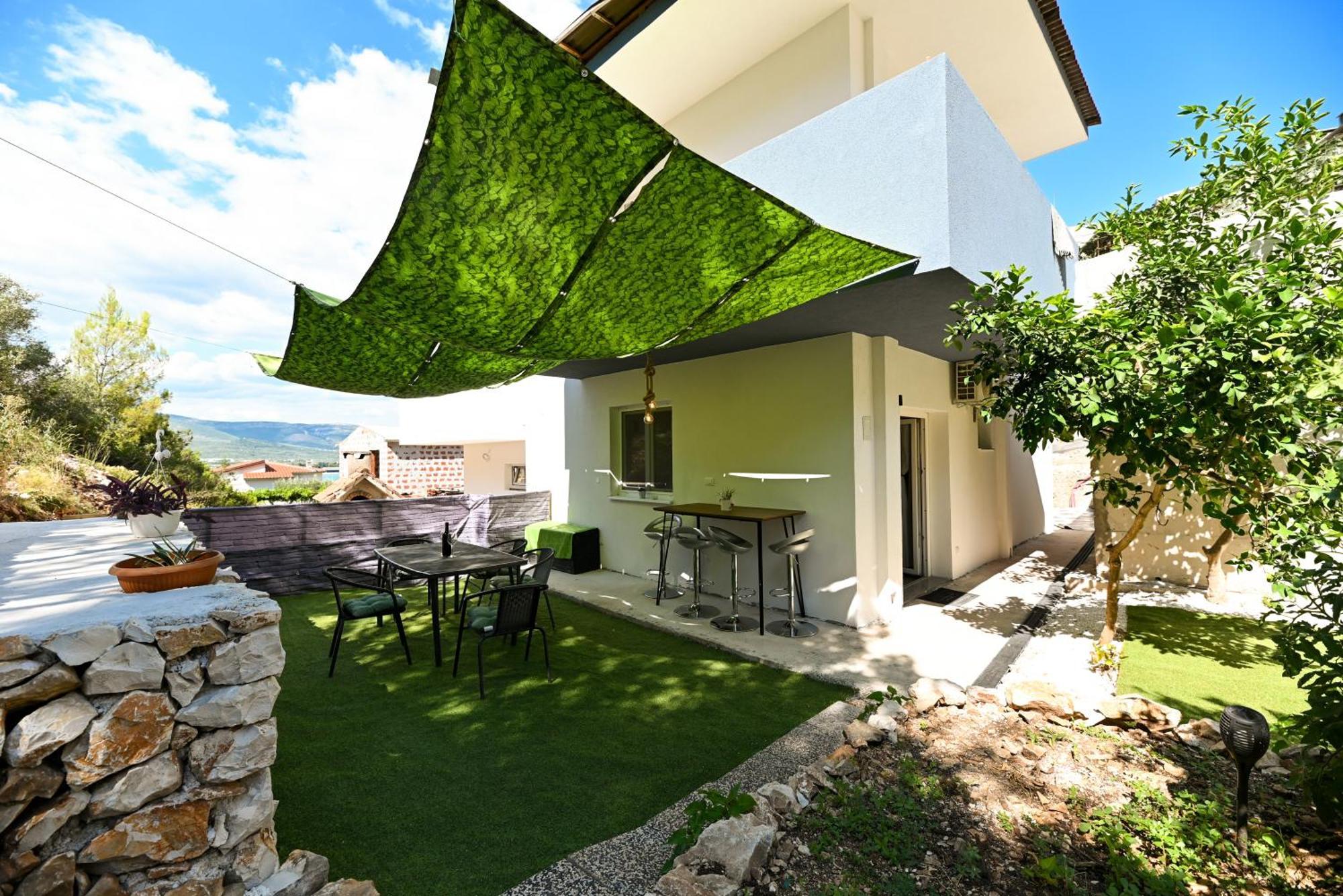 New,Close To The Beach Apartment With Domestic Olive Oil And Wine トロギール エクステリア 写真