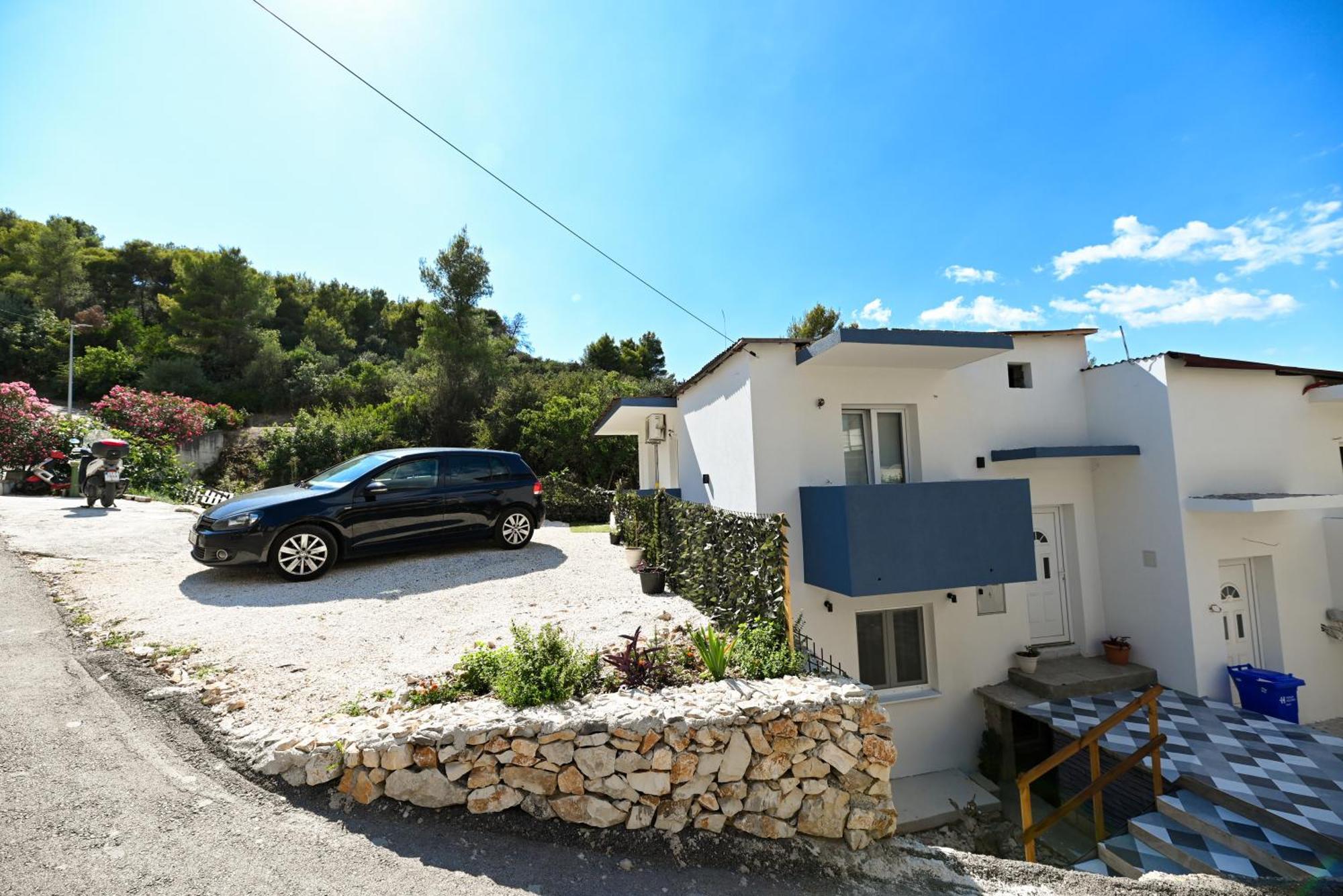 New,Close To The Beach Apartment With Domestic Olive Oil And Wine トロギール エクステリア 写真